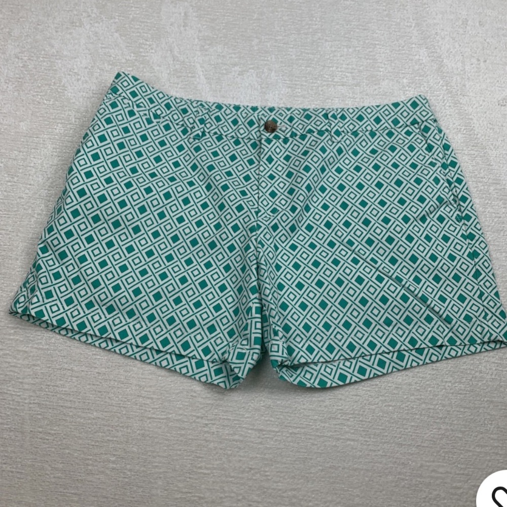Faded Glory Shorts Womens 8 (5 inch length) Chino Green White Diamond